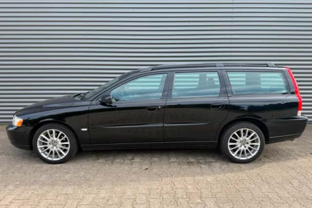 Volvo V70 (2005) thumbnail 2