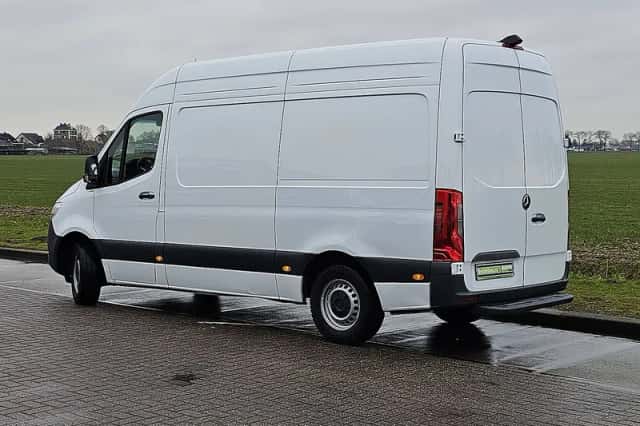 Mercedes-Benz Sprinter (2024) thumbnail 5