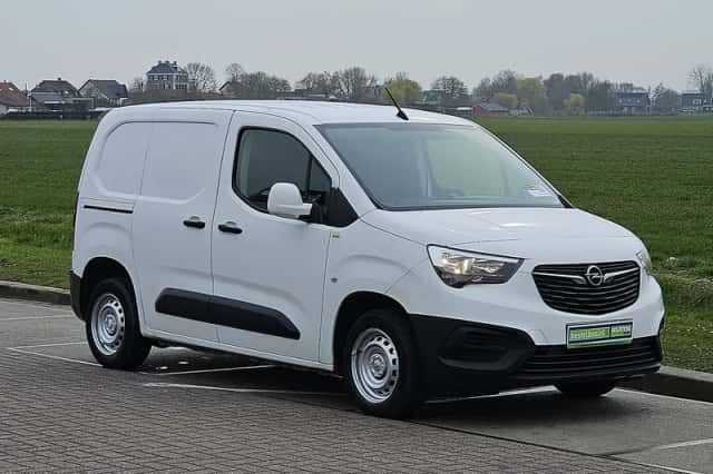 Opel Combo (2021) thumbnail 4