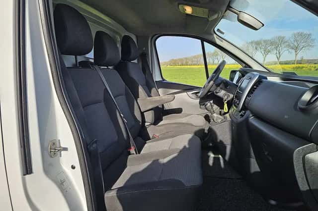Renault Trafic (2020) thumbnail 6