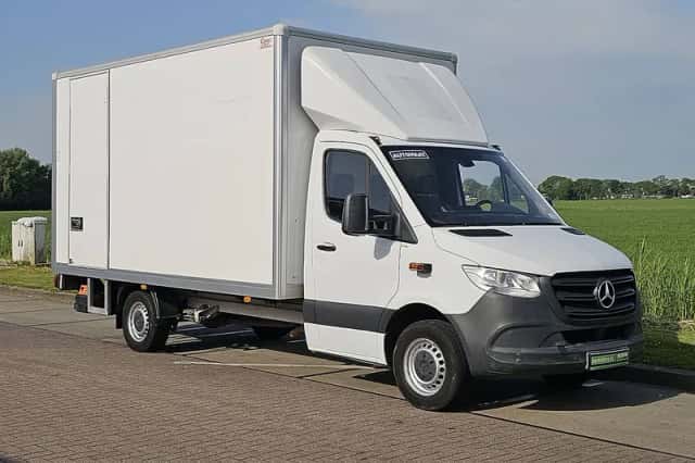 Mercedes-Benz Sprinter (2021) thumbnail 4