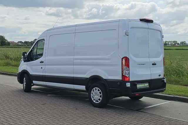 Ford Transit (2023) thumbnail 5