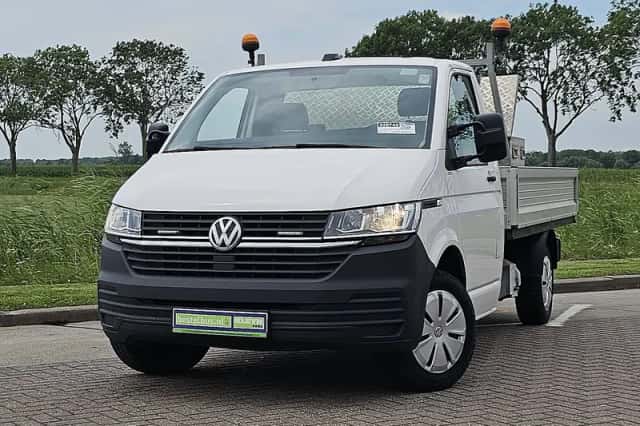 Volkswagen Transporter (2021) thumbnail 1