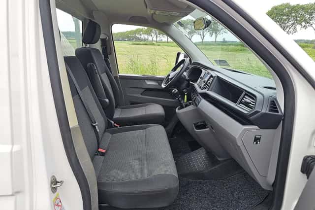 Volkswagen Transporter (2021) thumbnail 6