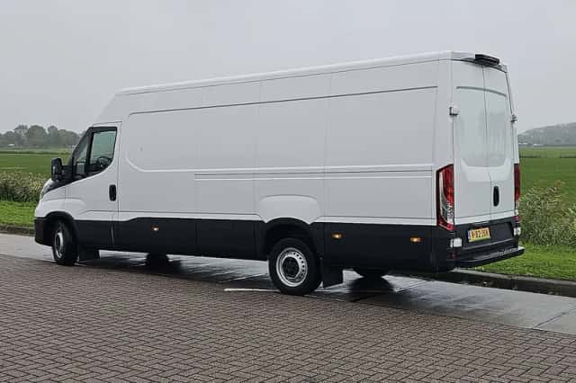 Iveco Daily (2022) thumbnail 5