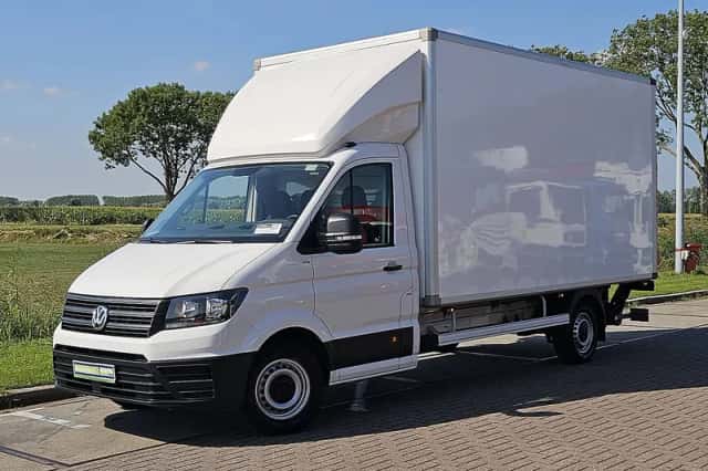 Volkswagen Crafter (2024) thumbnail 2