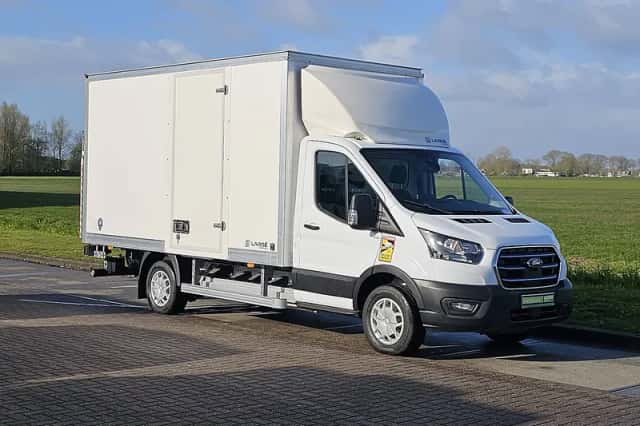 Ford E-Transit (2025) thumbnail 4