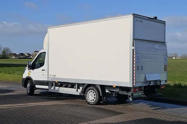 Ford E-Transit (2025) thumbnail 5