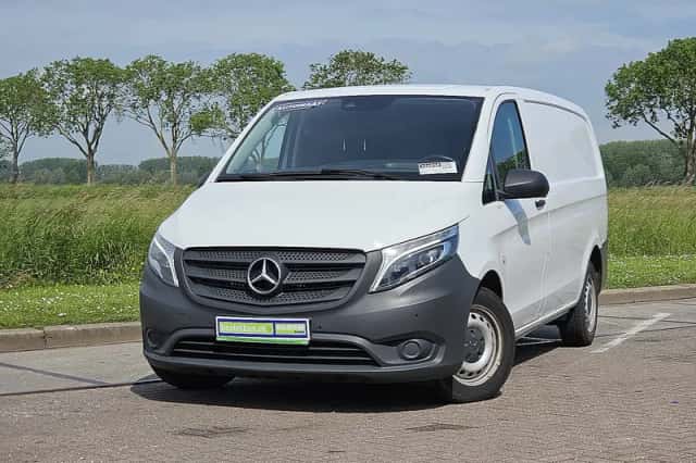 Mercedes-Benz Vito (2019) thumbnail 1
