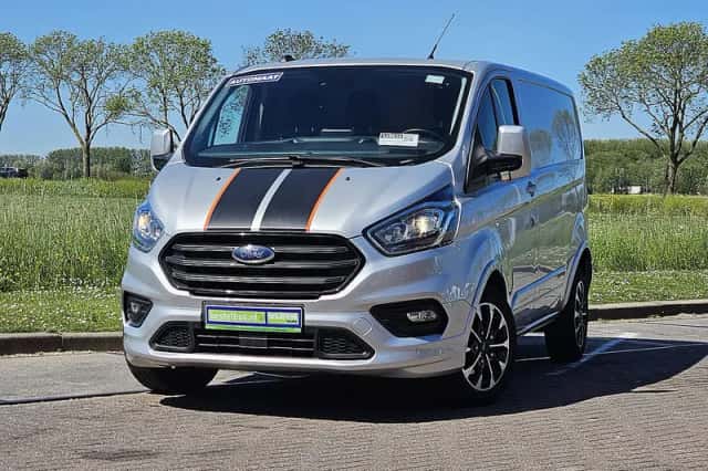 Ford Transit (2023) thumbnail 1