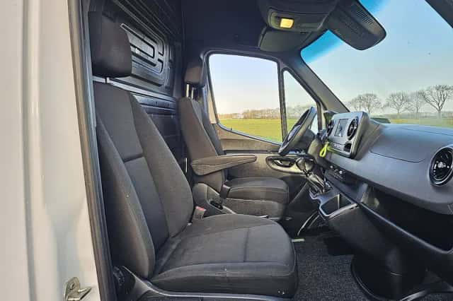 Mercedes-Benz Sprinter (2018) thumbnail 6