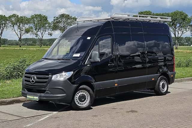 Mercedes-Benz Sprinter (2020) thumbnail 2