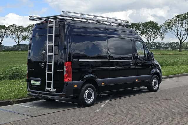 Mercedes-Benz Sprinter (2020) thumbnail 3