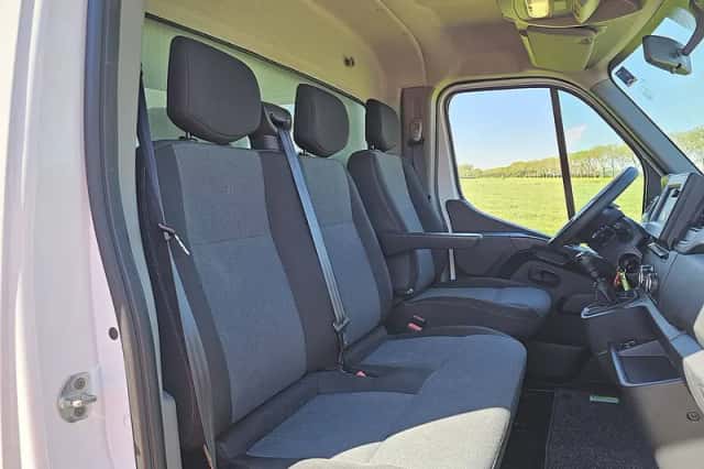 Renault Master (2023) thumbnail 6