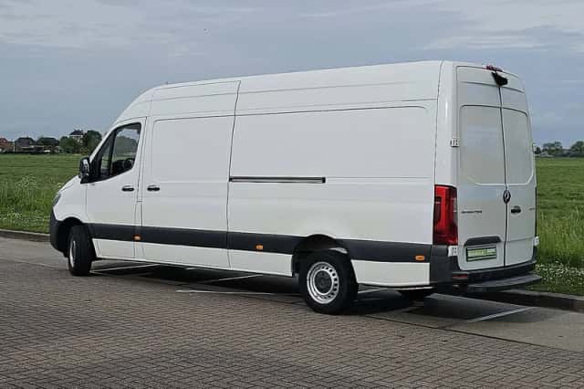 Mercedes-Benz Sprinter (2021) thumbnail 5