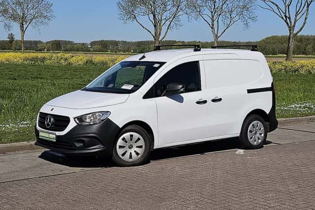 Mercedes-Benz Citan (2022) thumbnail 2
