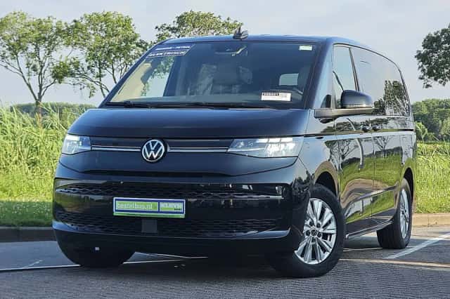 Volkswagen Multivan (2023) thumbnail 1