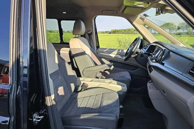 Volkswagen Multivan (2023) thumbnail 6