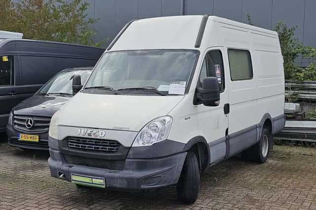 Iveco Daily (2012) thumbnail 2