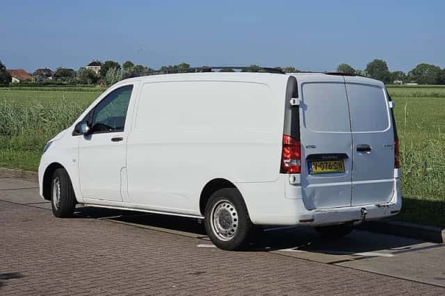 Mercedes-Benz Vito (2017) thumbnail 5