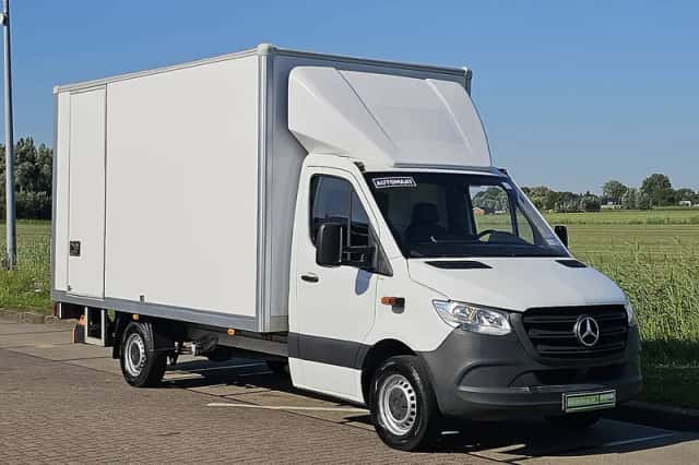 Mercedes-Benz Sprinter (2021) thumbnail 4