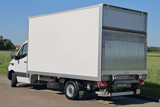 Mercedes-Benz Sprinter (2021) thumbnail 5