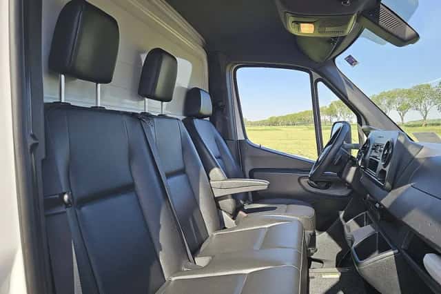 Mercedes-Benz Sprinter (2021) thumbnail 6