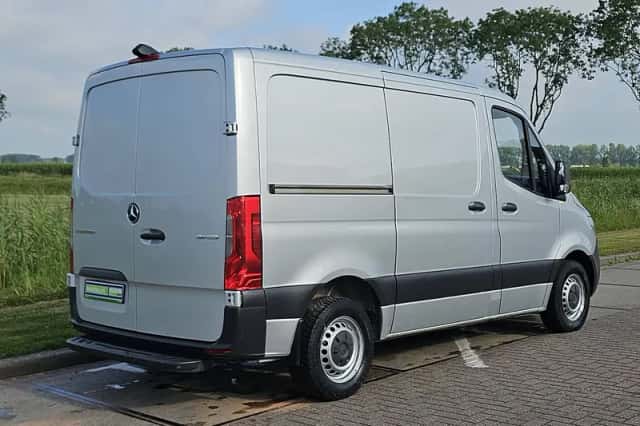 Mercedes-Benz Sprinter (2020) thumbnail 3