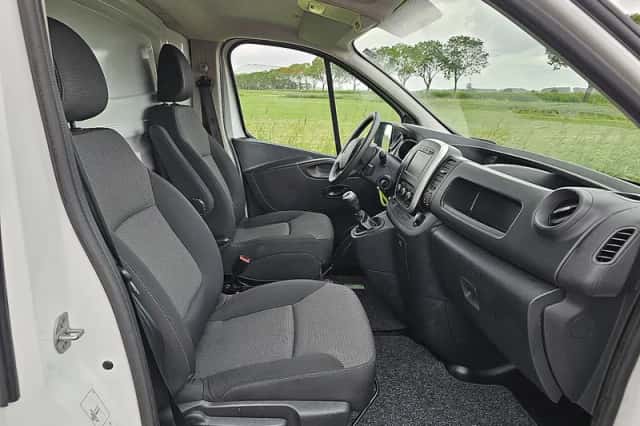 Renault Trafic (2021) thumbnail 6