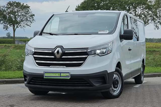 Renault Trafic (2023) thumbnail 1
