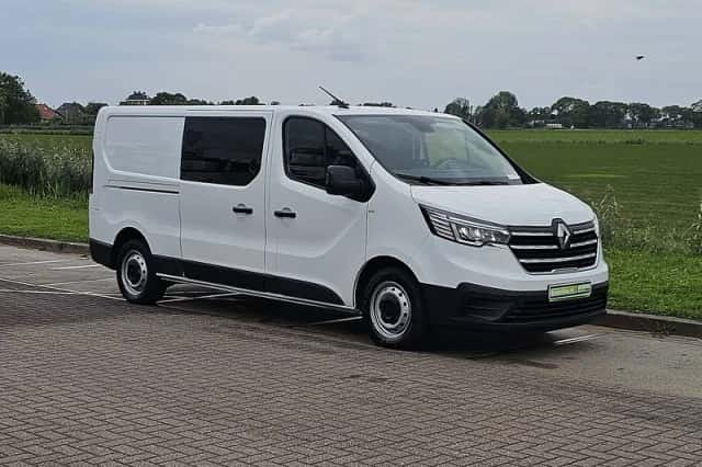 Renault Trafic (2023) thumbnail 4