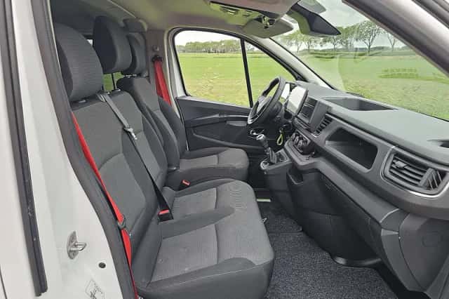 Renault Trafic (2023) thumbnail 6
