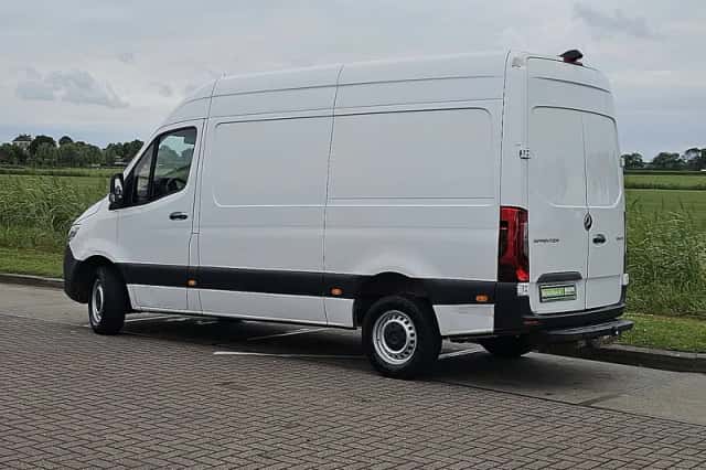 Mercedes-Benz Sprinter (2021) thumbnail 5