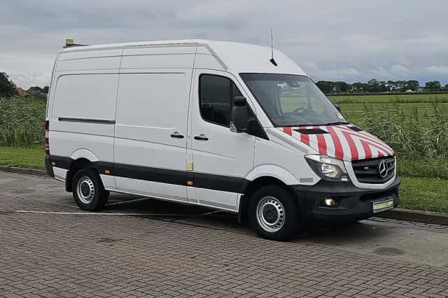 Mercedes-Benz Sprinter (2017) thumbnail 4
