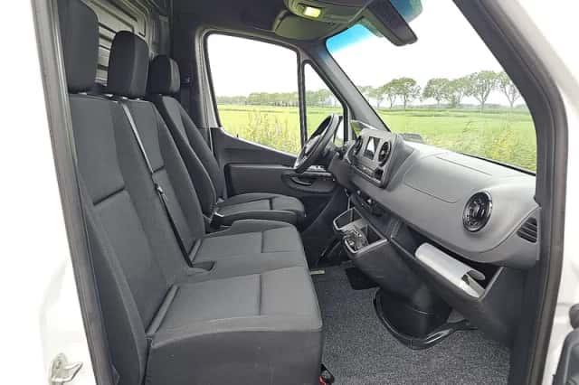 Mercedes-Benz Sprinter (2021) thumbnail 6