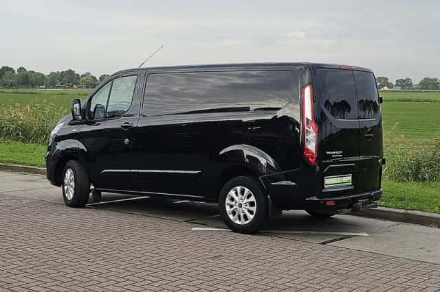 Ford Transit (2021) thumbnail 5