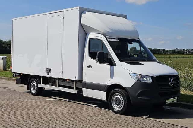 Mercedes-Benz Sprinter (2022) thumbnail 4