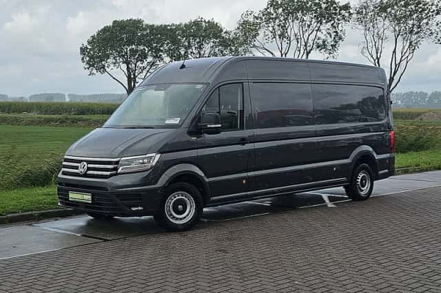 Volkswagen Crafter (2021) thumbnail 2