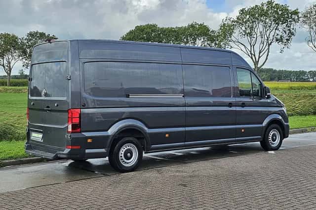 Volkswagen Crafter (2021) thumbnail 3