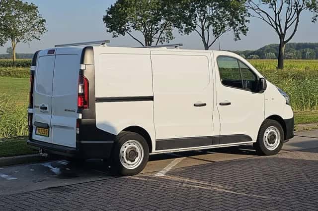 Renault Trafic (2021) thumbnail 3