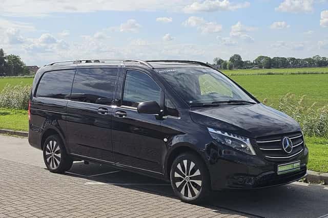 Mercedes-Benz Vito (2023) thumbnail 4