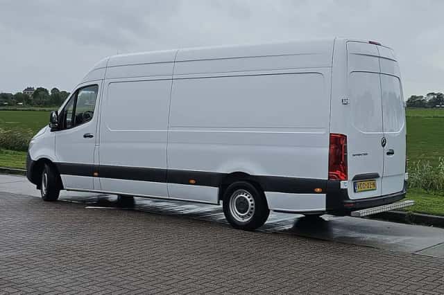 Mercedes-Benz Sprinter (2019) thumbnail 5
