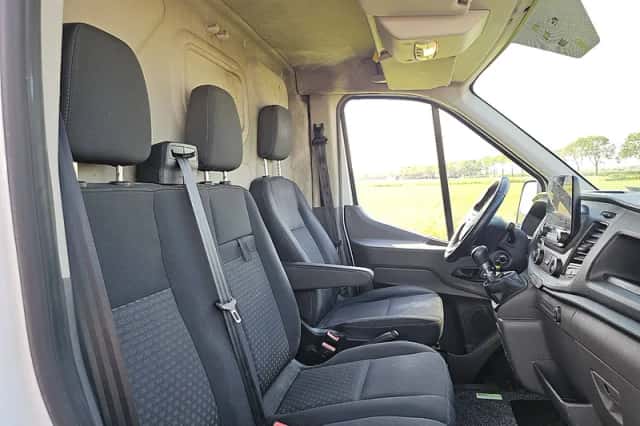 Ford Transit (2020) thumbnail 6