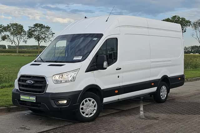 Ford Transit (2021) thumbnail 2