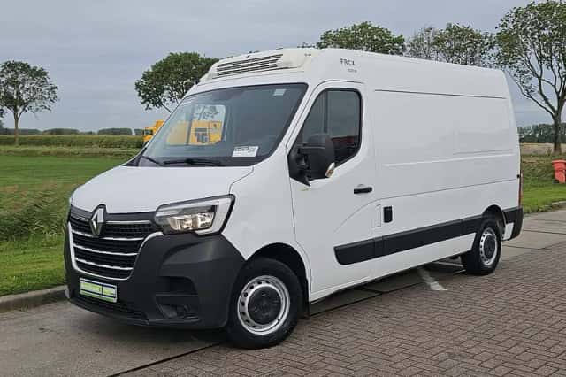 Renault Master (2024) thumbnail 2