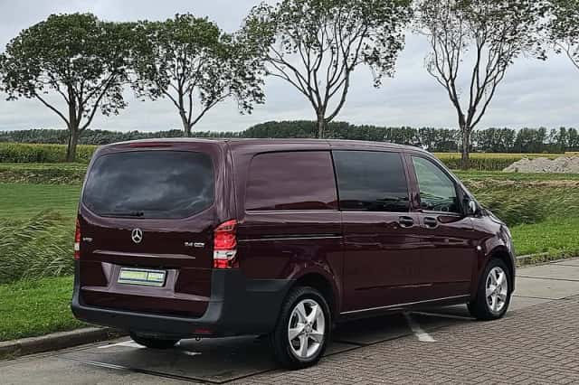 Mercedes-Benz Vito (2019) thumbnail 3