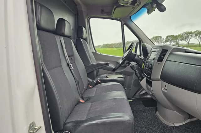 Mercedes-Benz Sprinter (2018) thumbnail 6