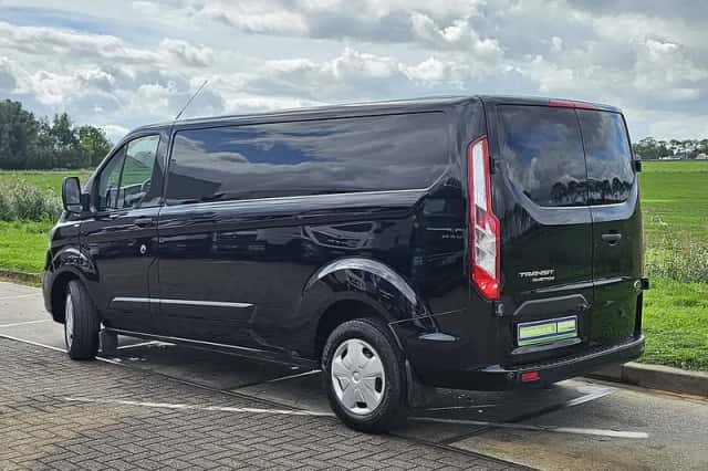 Ford Transit (2022) thumbnail 5