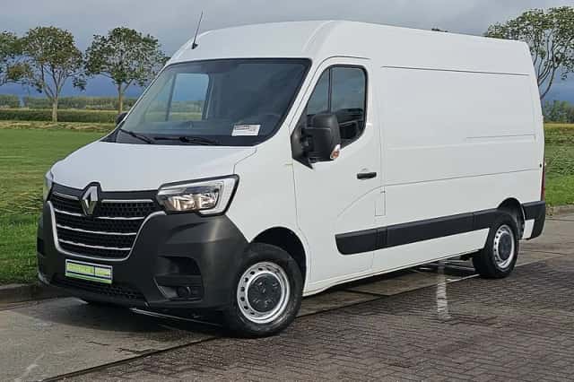 Renault Master (2023) thumbnail 2