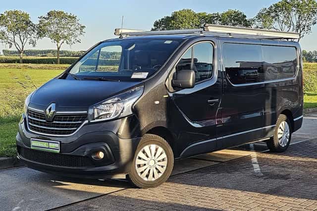 Renault Trafic (2021) thumbnail 2